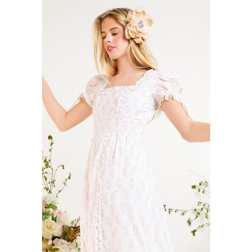 Romantic White Floral Maxi Dress with Puff Sleeves